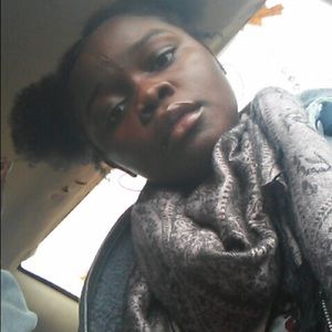 Meet your Posher, Marcisha